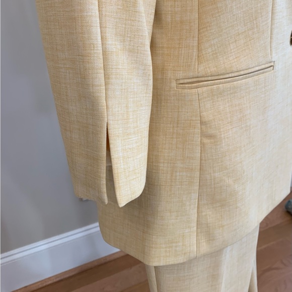 NWOT Ann Taylor suit in lemon yellow - Picture 4 of 16